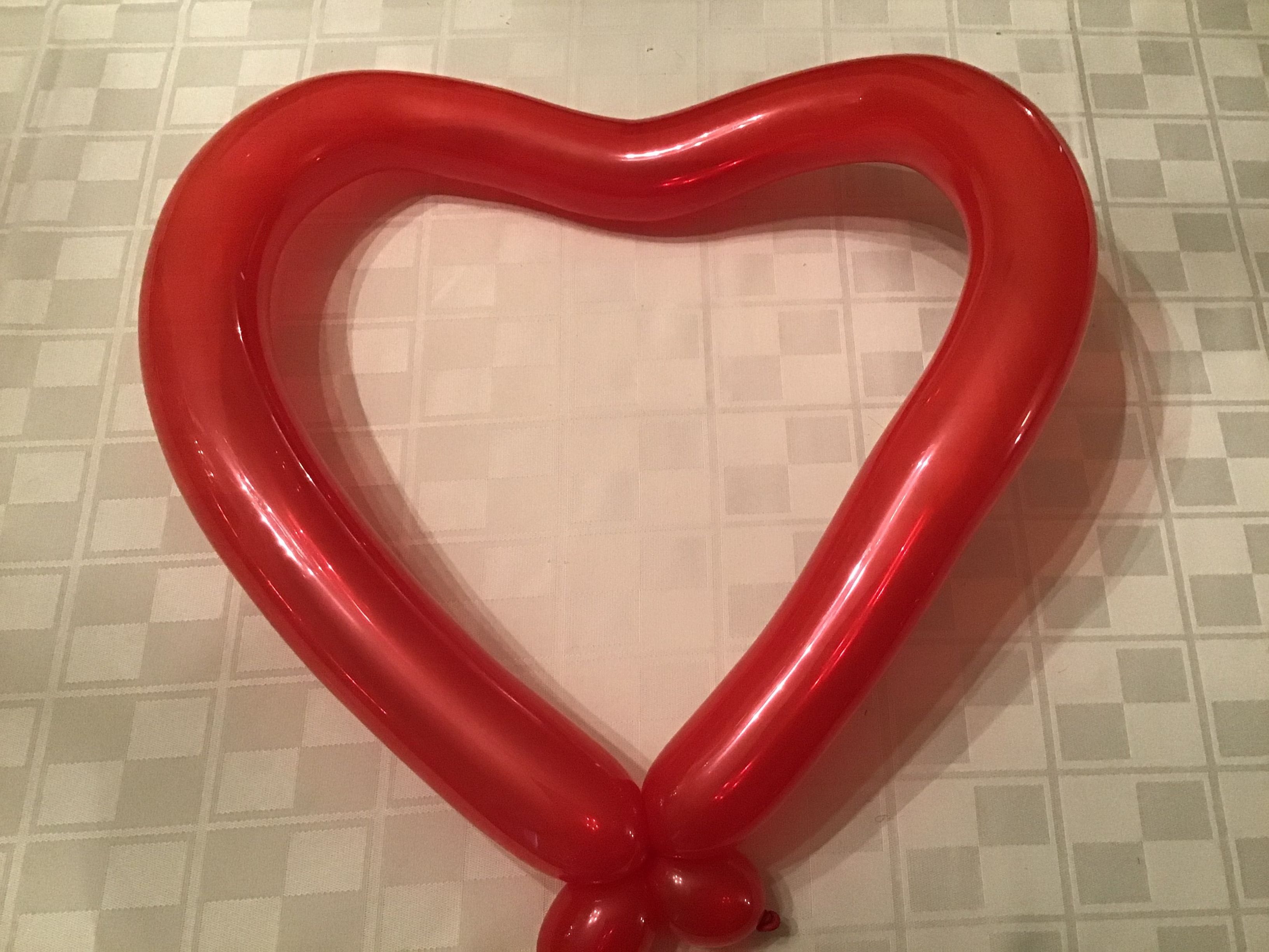 balloon animal heart