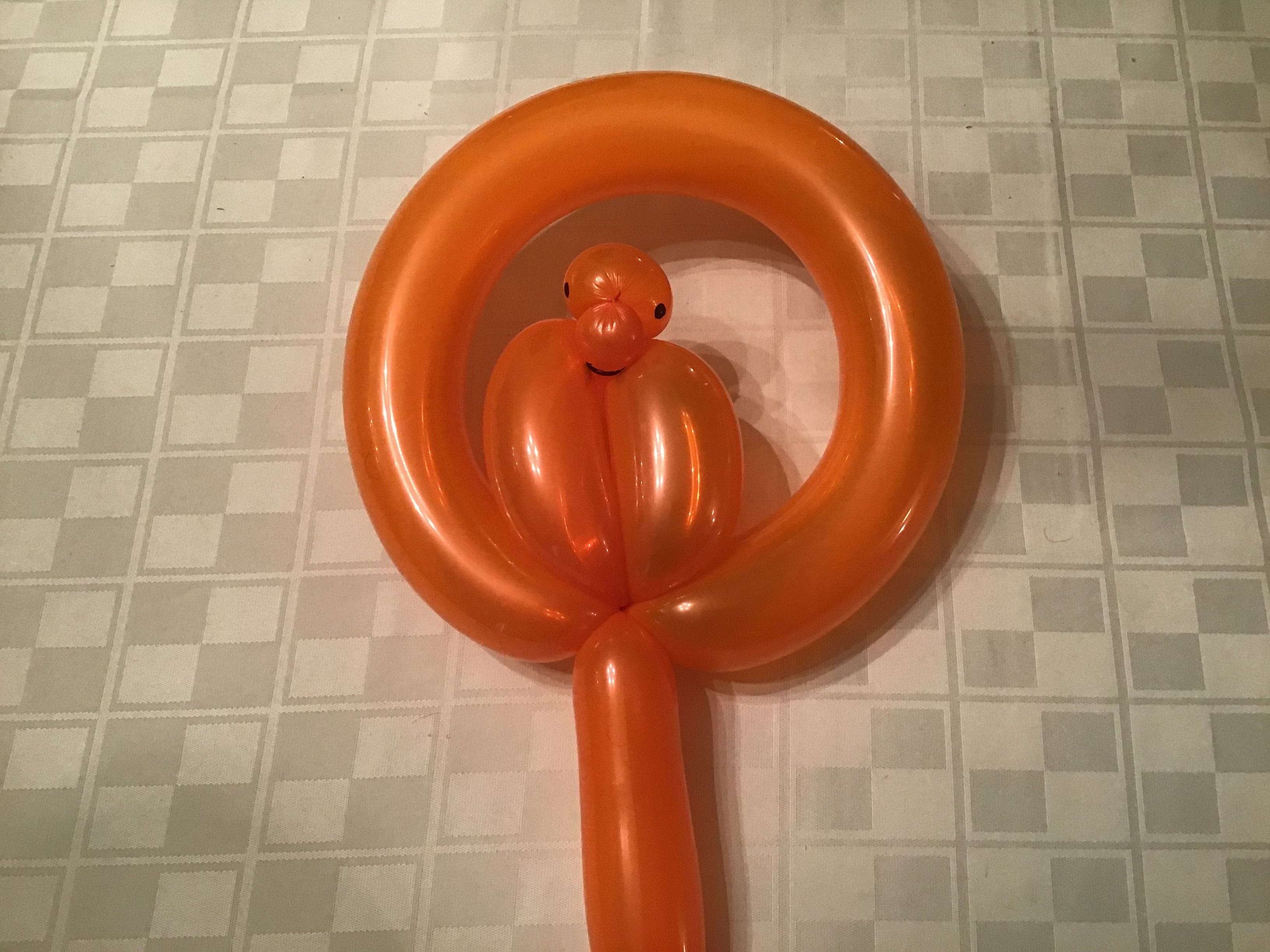 balloon animal parrot